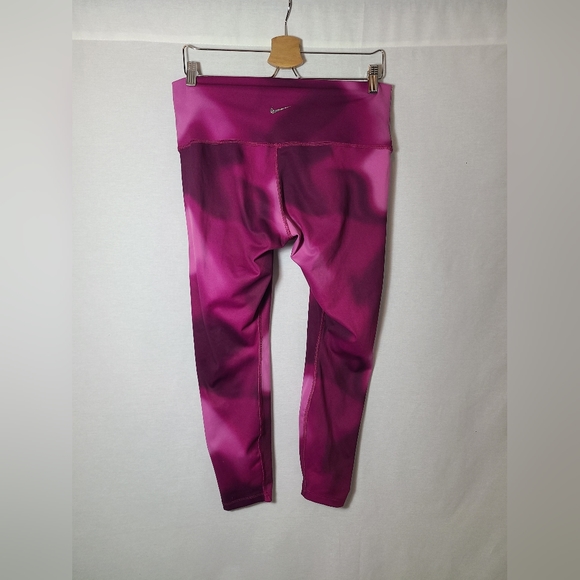 Nike Yoga Dri-FIT high rise 7/8 leggings in patterned pink- Size XL - Picture 2 of 6